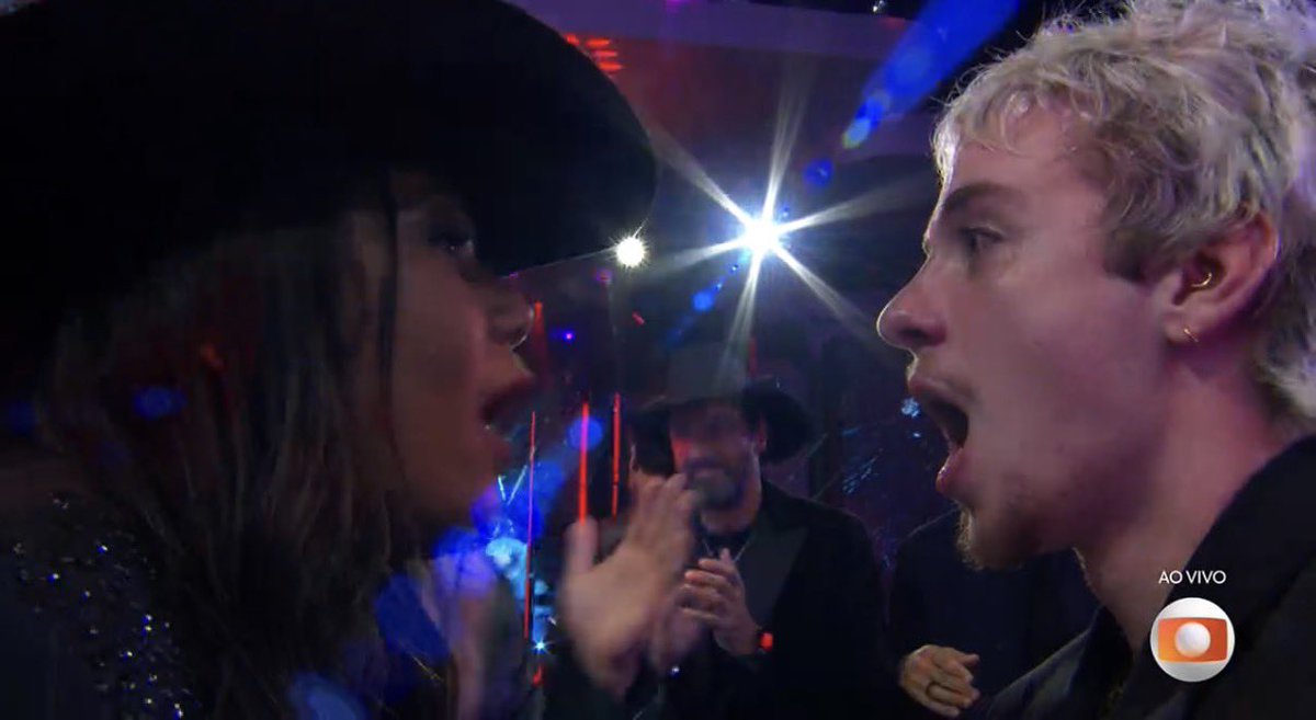 Dora Figueiredo tweet media