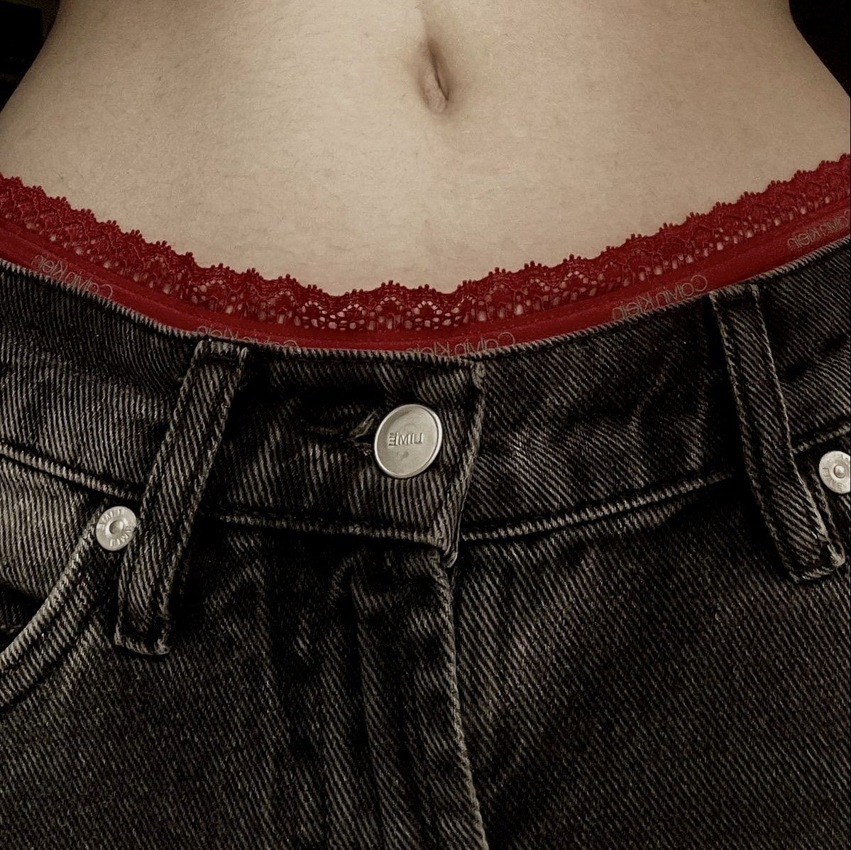 red like his boyfriend's eyes ♡ིྀ༘