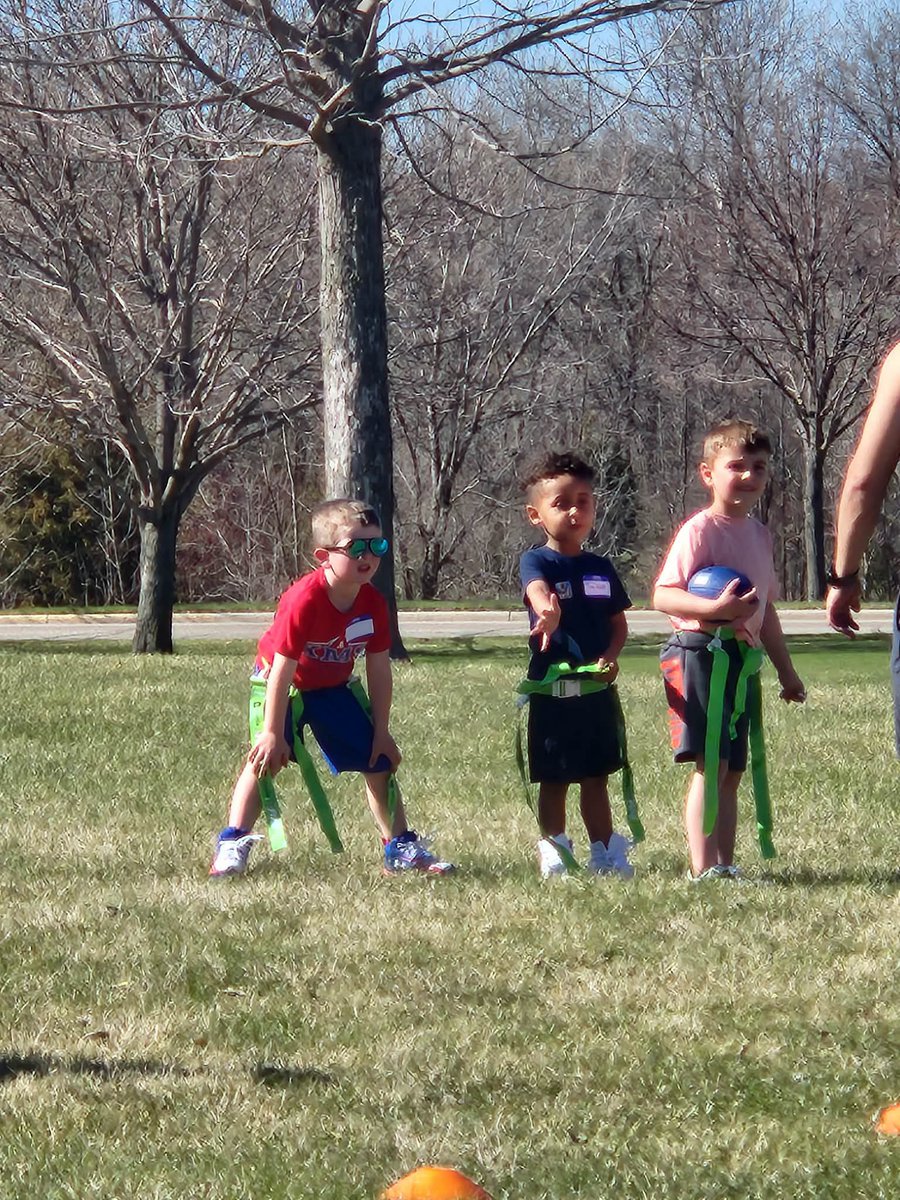 CoachFernKMS's tweet photo. Attention college coaches!!! This 2040 STUD just started his first day of football practice. He is already way better than his dad! Fielding offers NOW! @CoachEidsness @CoachTimNDSU @Coach_Fleck @CoachBull16 @PrepRedzoneMN https://t.co/OkwWsUW1Qp