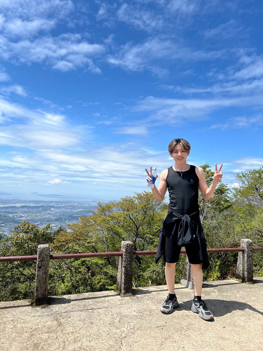 IXAØN【member】 tweet media