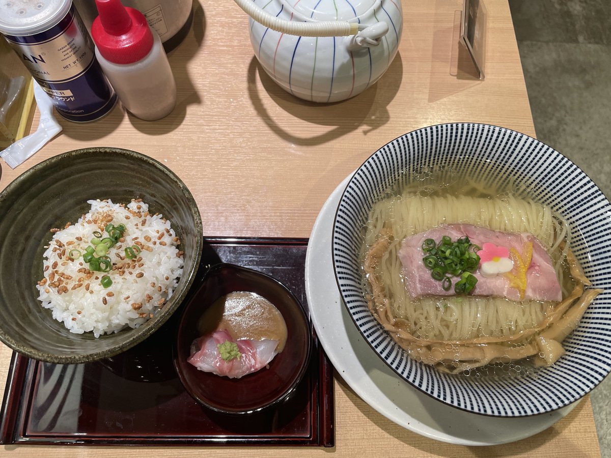 はまひろ tweet media