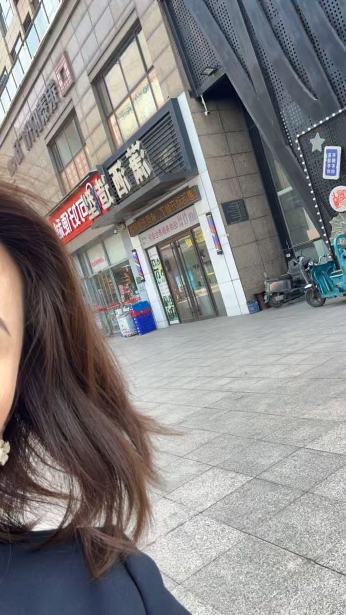 甜甜在这里 tweet media