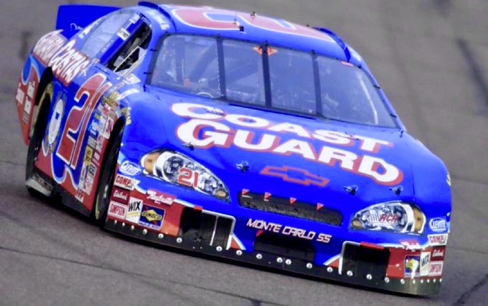 Kevin Harvick won the 2006 Bashas' Supermarkets 200 at Phoenix twenty years ago today. 🏁   

#TheCloser 🏁