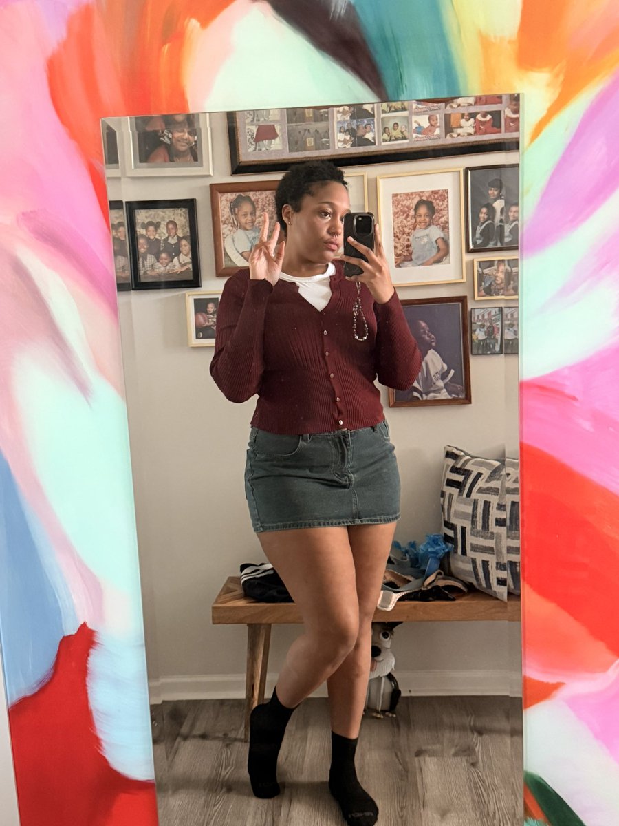 tall glass of sweet T (@tayedathickest) on Twitter photo 