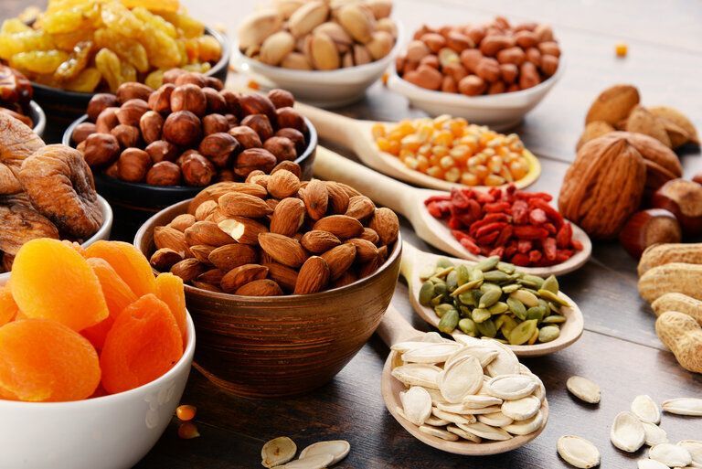 caligourmetnuts's tweet image. 🥜 Nature’s Bounty in Every Bite! 🌿
A colorful mix of almonds, pumpkin seeds, hazelnuts, dried apricots &amp;amp; goji berries—packed with nutrients for all-day energy! 💪✨
Eat Smart, Stay Healthy! 🍽️
💬 What's your go-to healthy snack?

#Superfoods #HealthyLiving #SnackSmart