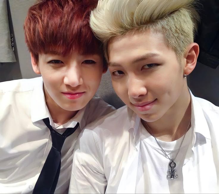 ˙♪ ̟marques˙♫ ̟VAI VER O BTS tweet media