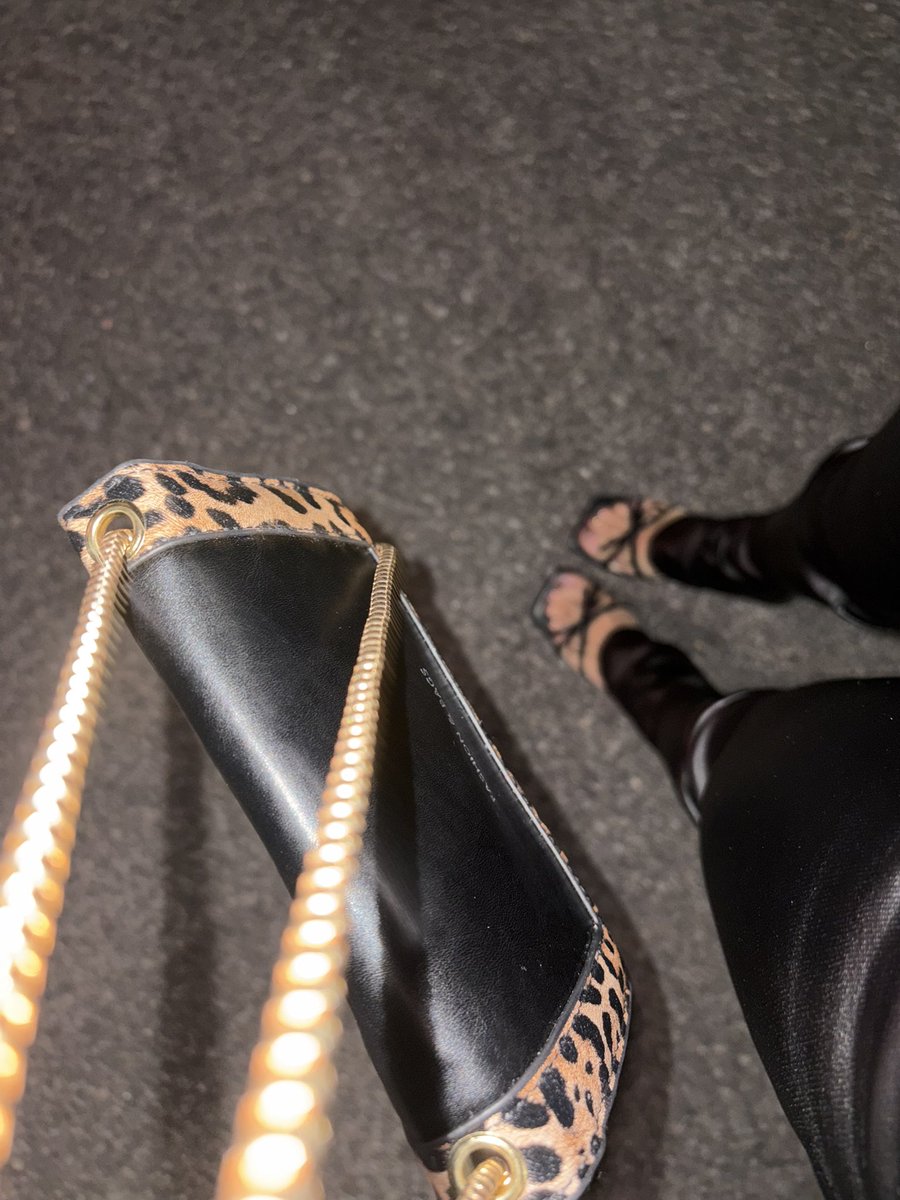 itz_lilvamp's tweet photo. 20💋🐆 https://t.co/XZxBqnUVLV