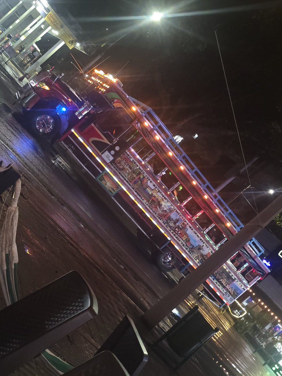 Trans Cadereyta 🍍 tweet media