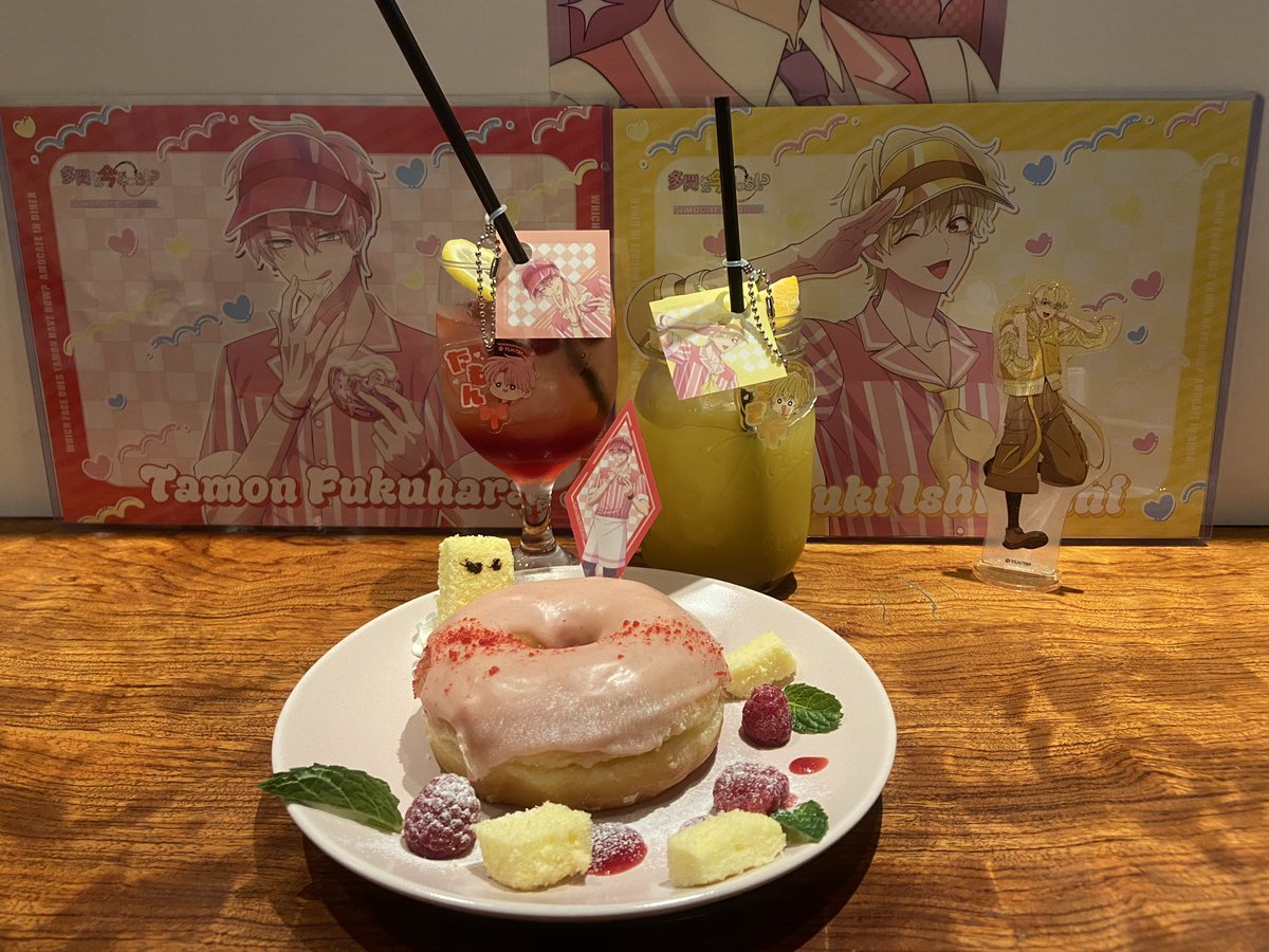 あっちょ@コラボカフェグッズまとめ tweet media
