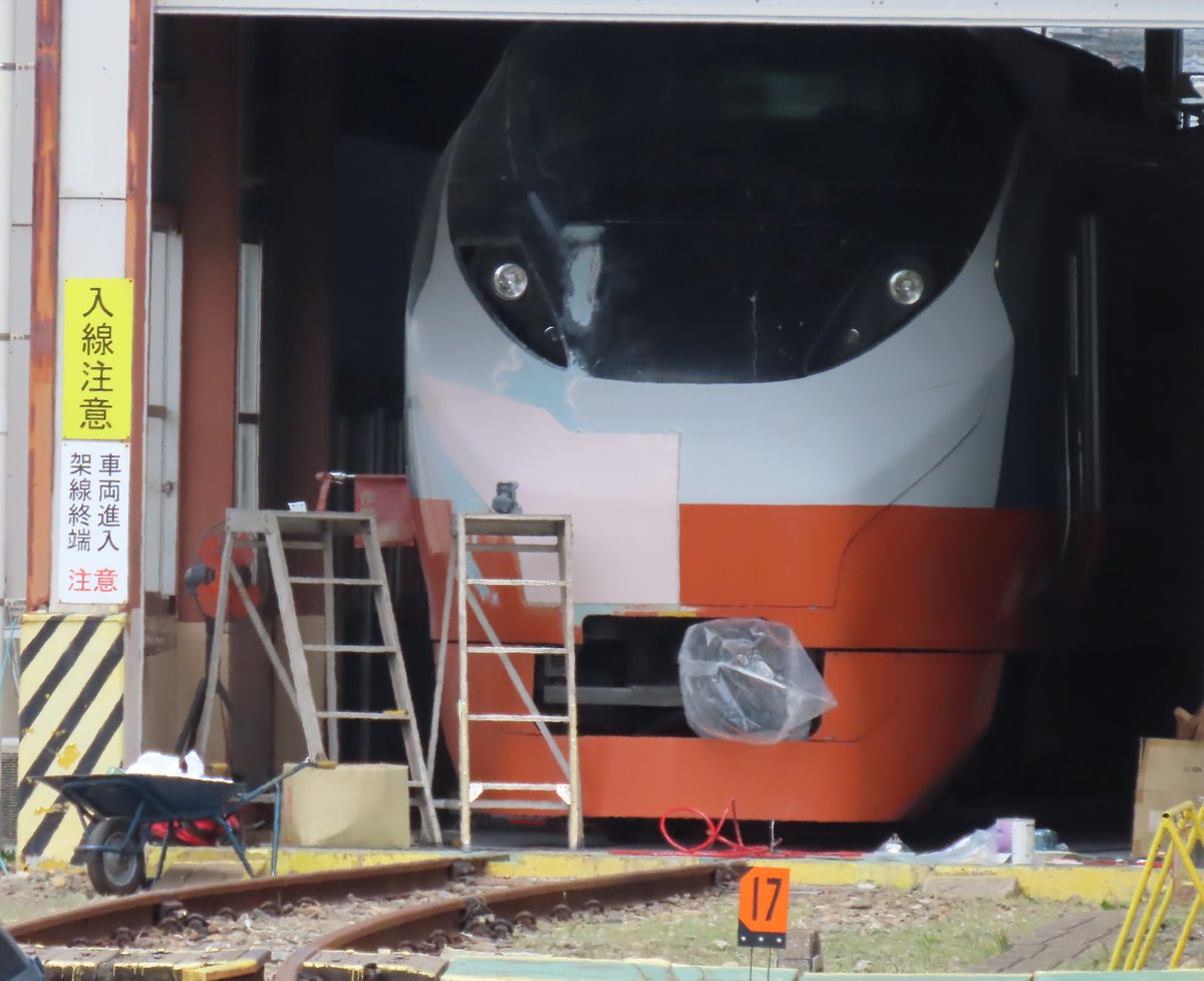 国鉄特急浪漫号〔庭師のyさん旅情。栄光の185系〕 tweet media