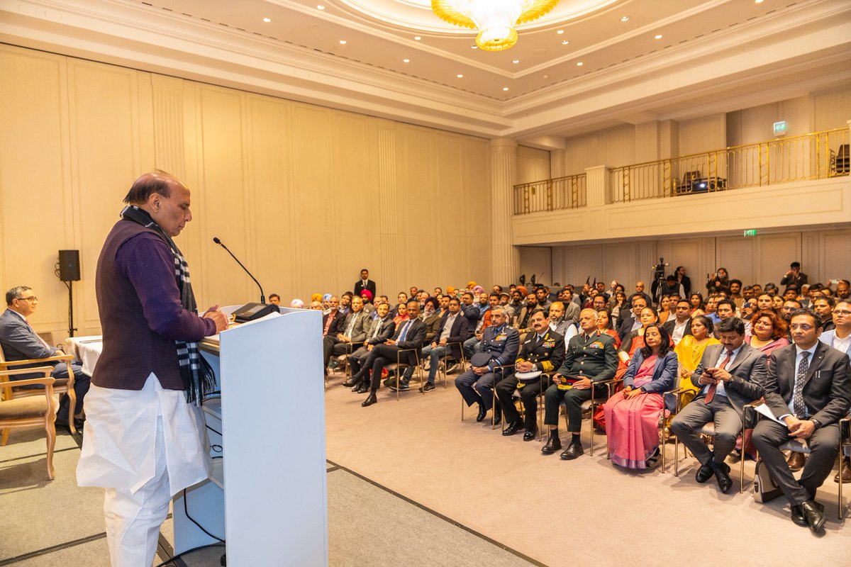 rajnathsingh's tweet photo. Delighted to interact with the members of Indian community in Berlin. The Indian diaspora is the Living Bridge between India and Germany and it has evolved into a strong force in the recent years. During my interaction, I underlined India’s rapid economic growth and technological progress including areas like infrastructure, startups, space, and digital innovation.