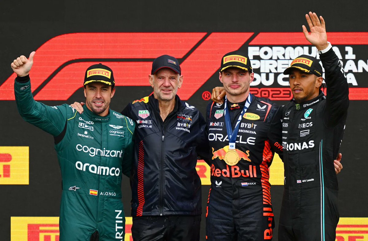 😱 The last podium that had 3 drivers who were already all world champions was the 2023 Canadian GP.

Max Verstappen, Fernando Alonso, Lewis Hamilton.
And also Adrian Newey for good measure.

One of the greatest podiums in Formula 1 history.
