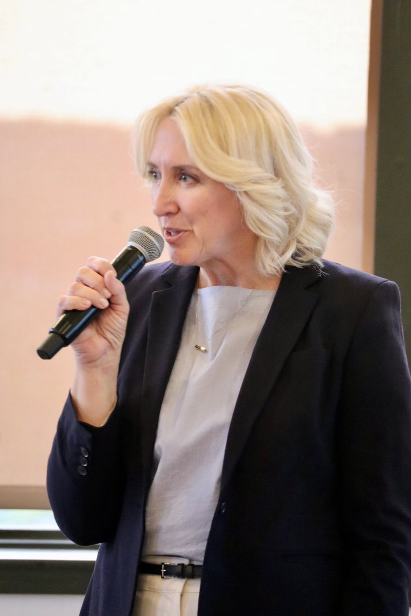 Karianne Lisonbee tweet media