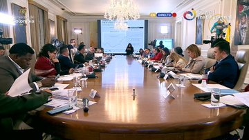 M.H. Mora tweet media