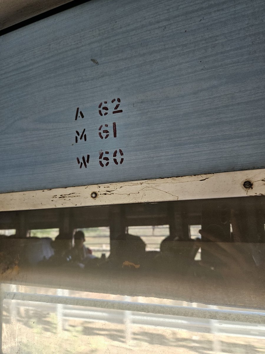 Vikassingh062's tweet photo. PNR - 2834968129
While booking it shows Window Seat. On arrival it shows Middle Berth. Railway should correct this system. Many passengers are facing this issue.
@RailwaySeva @RailMinIndia @IRCTCofficial @DespLnk @RailwayNorthern @AshwiniVaishnaw https://t.co/eVFoUAhlaT