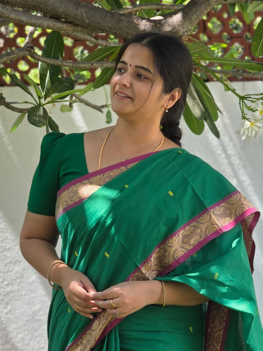 நீல வேணி tweet media