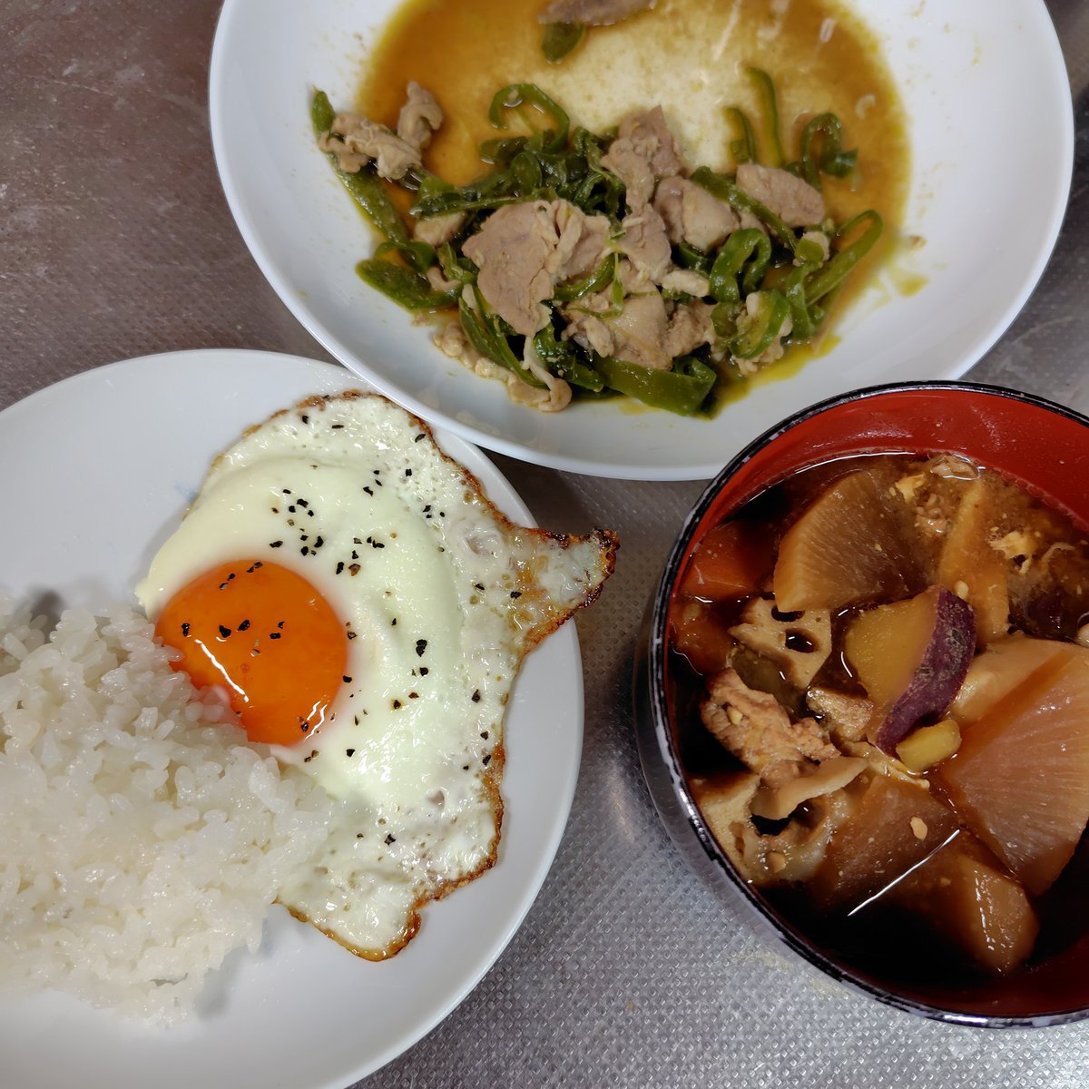 まゆrx7@ウォーキング tweet media