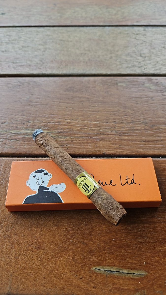 2silversta's tweet photo. After Lunch on Wednesday

#cigar #시가 #Trinidad #트리니다드 https://t.co/DhGCapgjqA