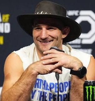 FightsMemory's tweet image. ファン「どういうプランでチマエフに勝つつもり？」

ストリックランド「ベーコンオイルだ…」

@SStricklandMMA より | #UFC