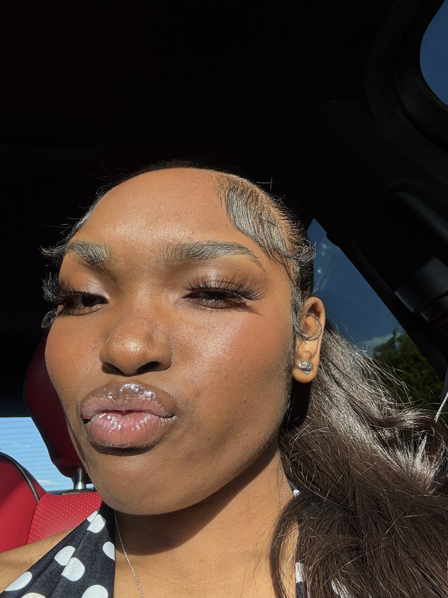 kiaramonet__'s tweet photo. kiss my ass 😘 https://t.co/7bkF5IXhVT