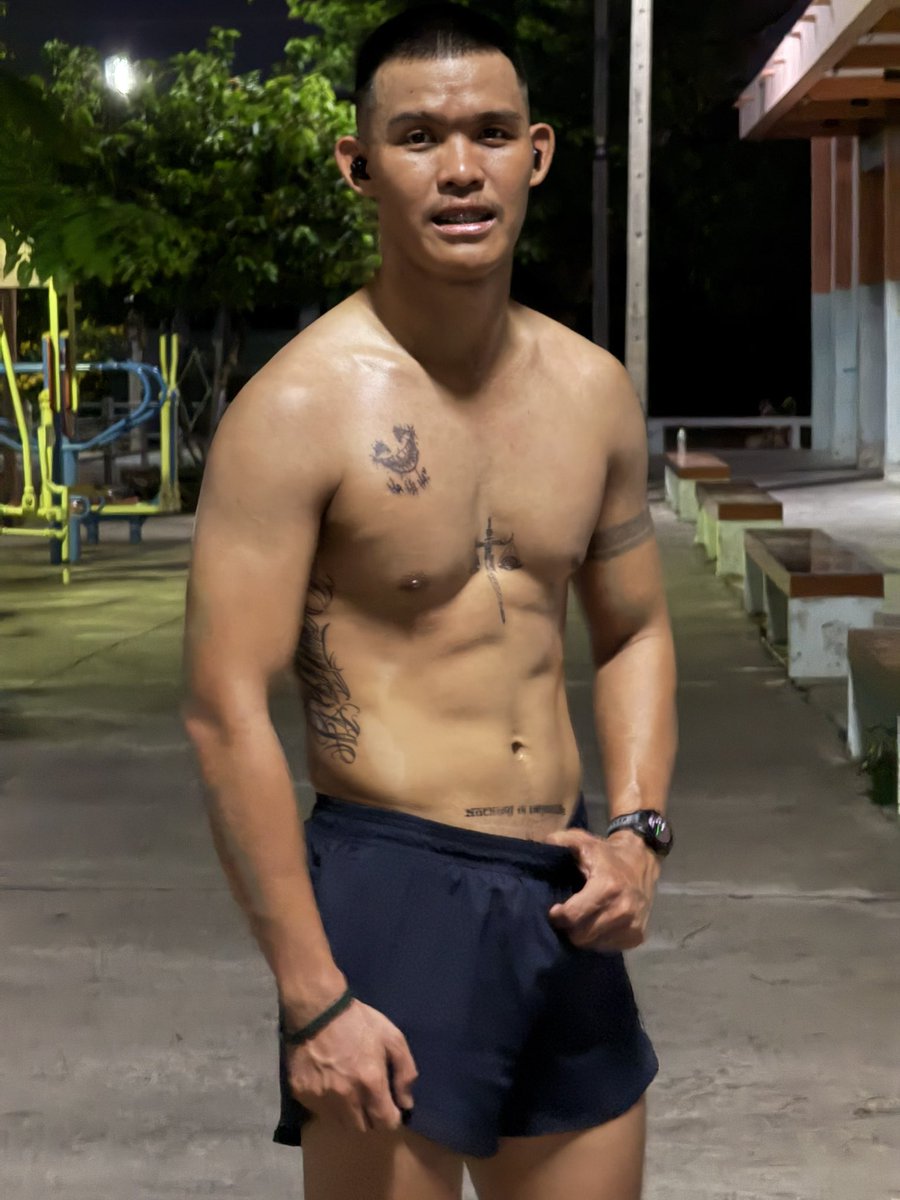 Maichal42's tweet photo. ออกกำลังกาย #หัวเกรียน https://t.co/eRilBgkECx