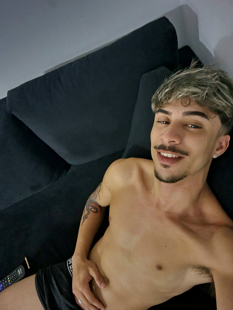 Guss 🔛 tweet media