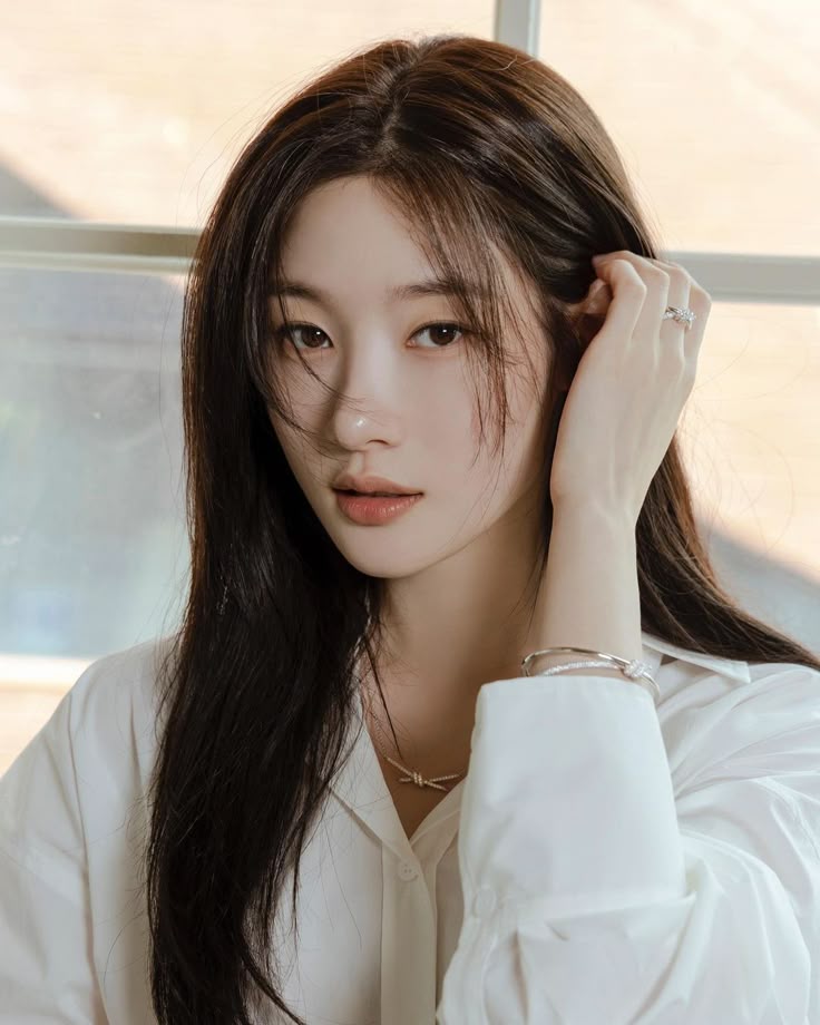 tokkisesang's tweet photo. kalo aku bukan kpopers, terus ada yang bilang mereka kakak adik, aku bakal percaya jir https://t.co/nWTqq5ZeWP