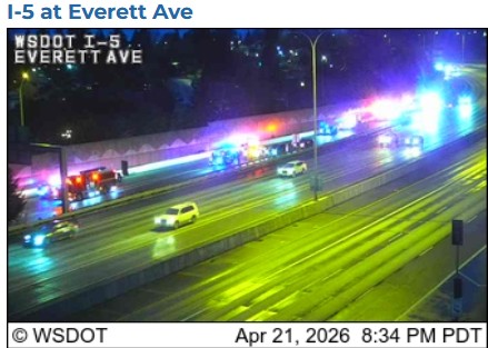 seenineverett's tweet photo. Southbound I-5 on the onramp to EB 2 Hewitt Trestle there is a major police presence dealing with a crash. https://t.co/tb0jZ08AKN