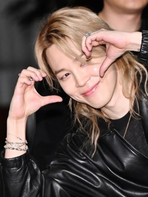 ˖ 𑣲 lia⁷﹒ † tweet media