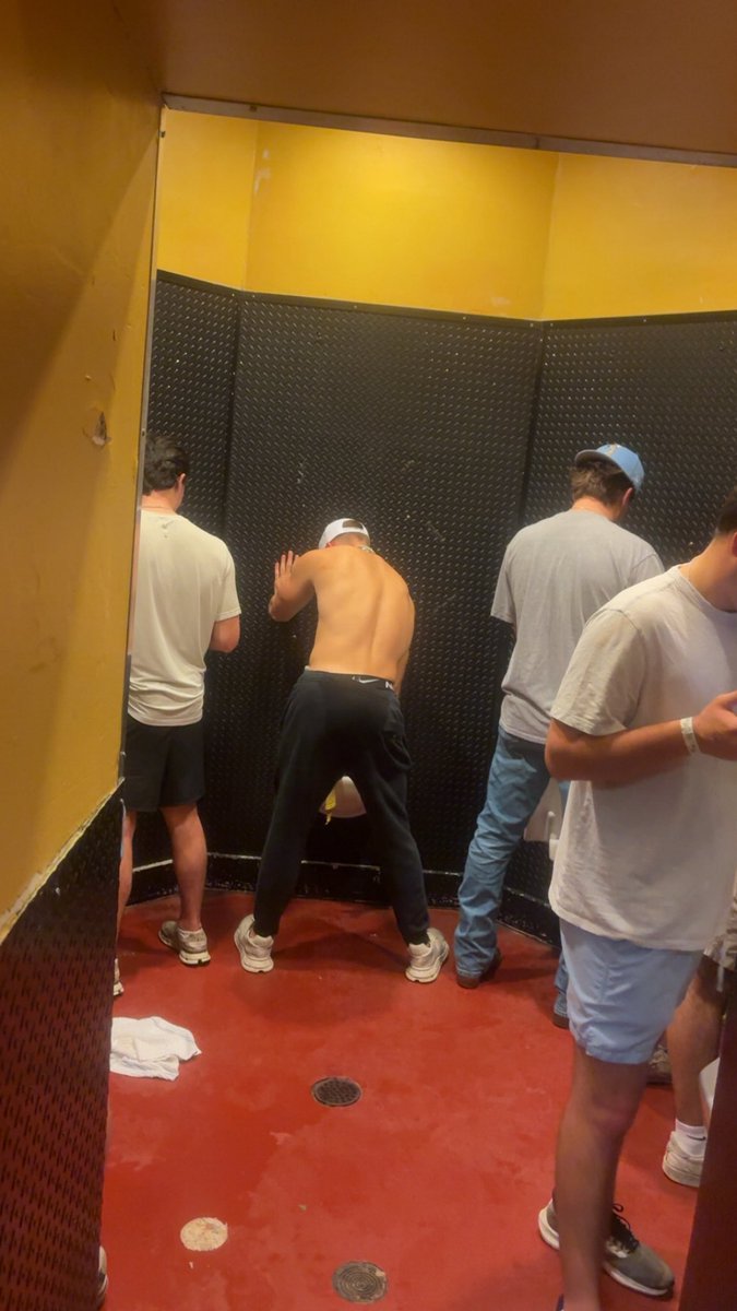 Chief Underwood-ilemawek tweet media