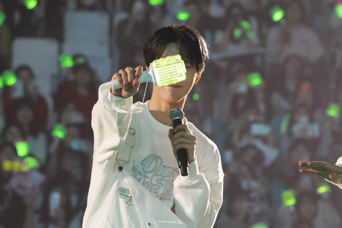 따스하게 tweet media