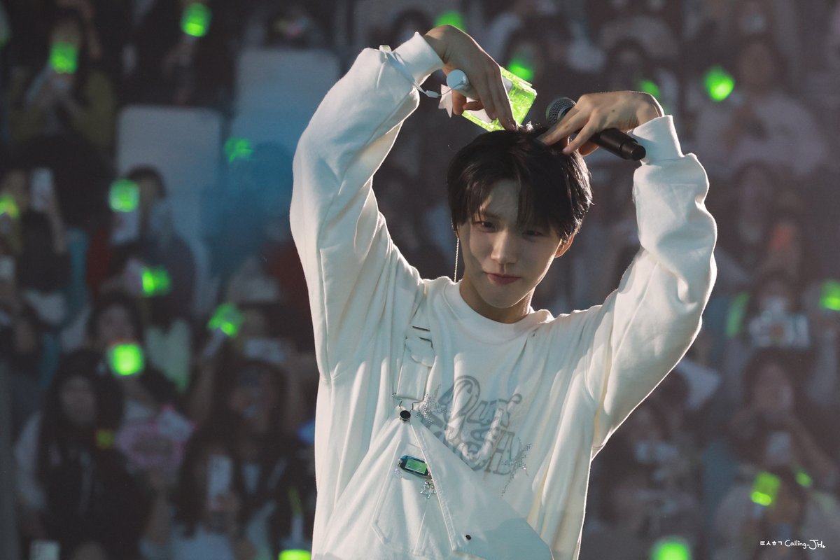 따스하게 tweet media