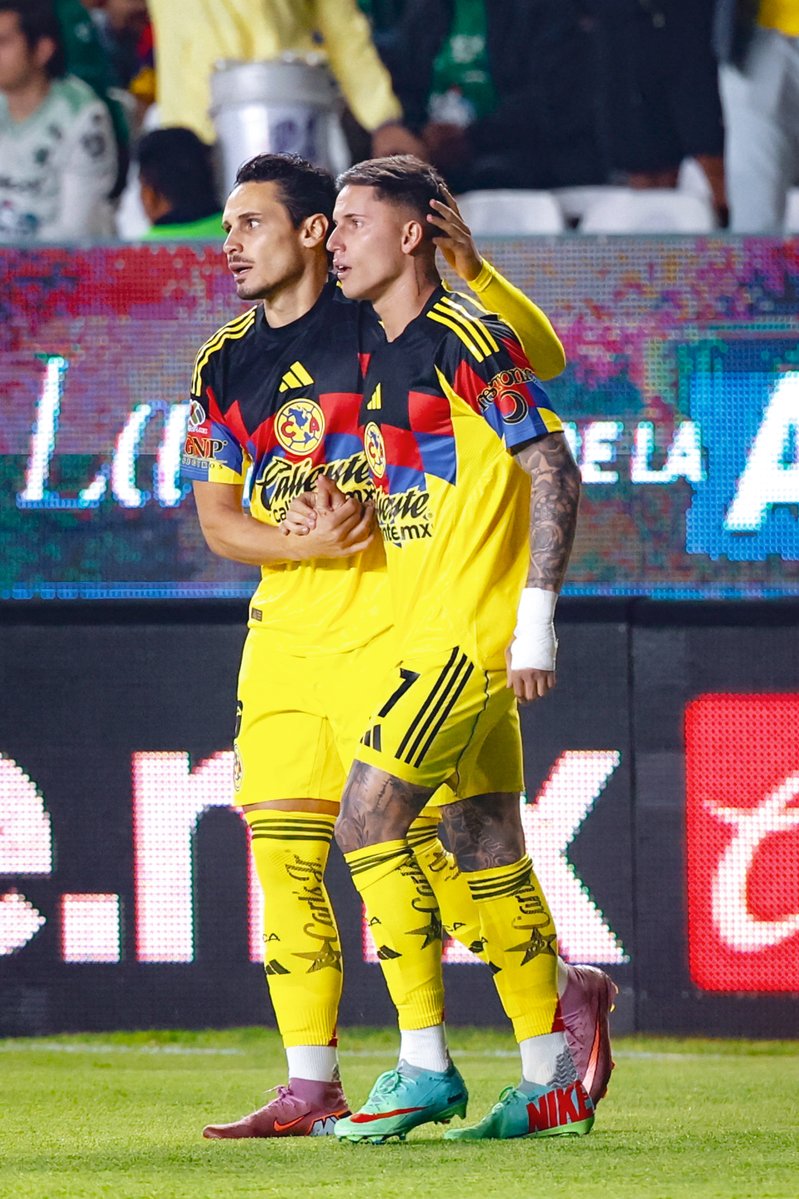 Club América tweet media