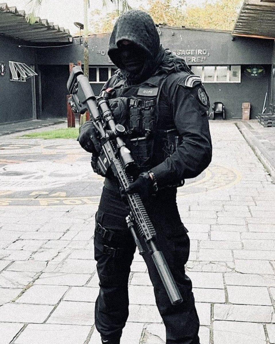 blackstar tweet media