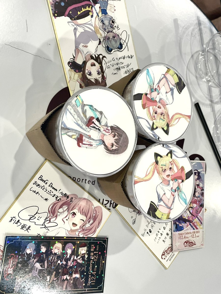 유메미타 미네츠키리츠 좋아해요 
자칭 한국 첫번째 릿쨩즈입니다
링크 읽고 흔적 남겨주세요!!💙
#뱅드림_트친소