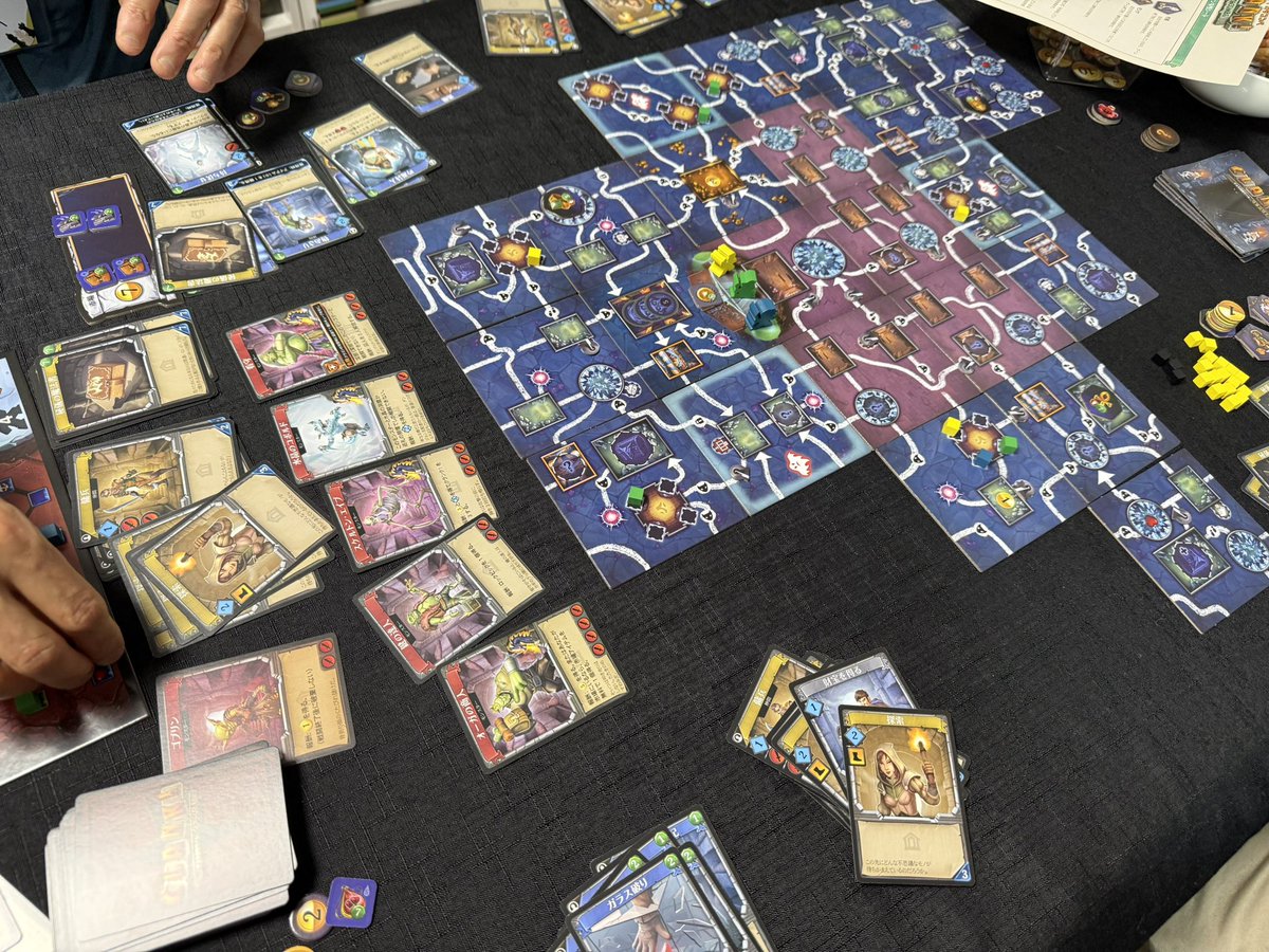 boardgame_guild's tweet photo. 今週末、4/25(土)は今年度初の12時間ボドゲ会💡
最大12時間遊べます！

◾︎スケジュール/参加費
前半：10:00〜16:00 / 1,000円
後半：16:00〜22:00 / 1,000円
※両部参加大歓迎😊

◾︎会場
都営三田線 御成門駅すぐ

持込大歓迎🙌
詳細の確認、申込は以下よりお願いします🙇‍♀️
https://t.co/1DQ5uTmmaU https://t.co/zyaey6S2X2
