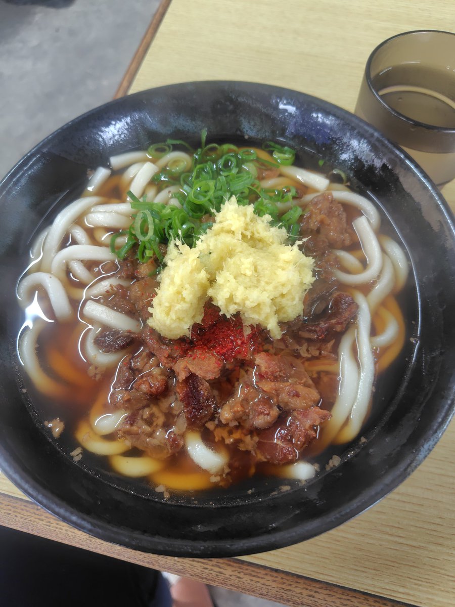 eito8188's tweet photo. 昼飯！小倉名物肉うどん！！ https://t.co/Xu3ejXWlei