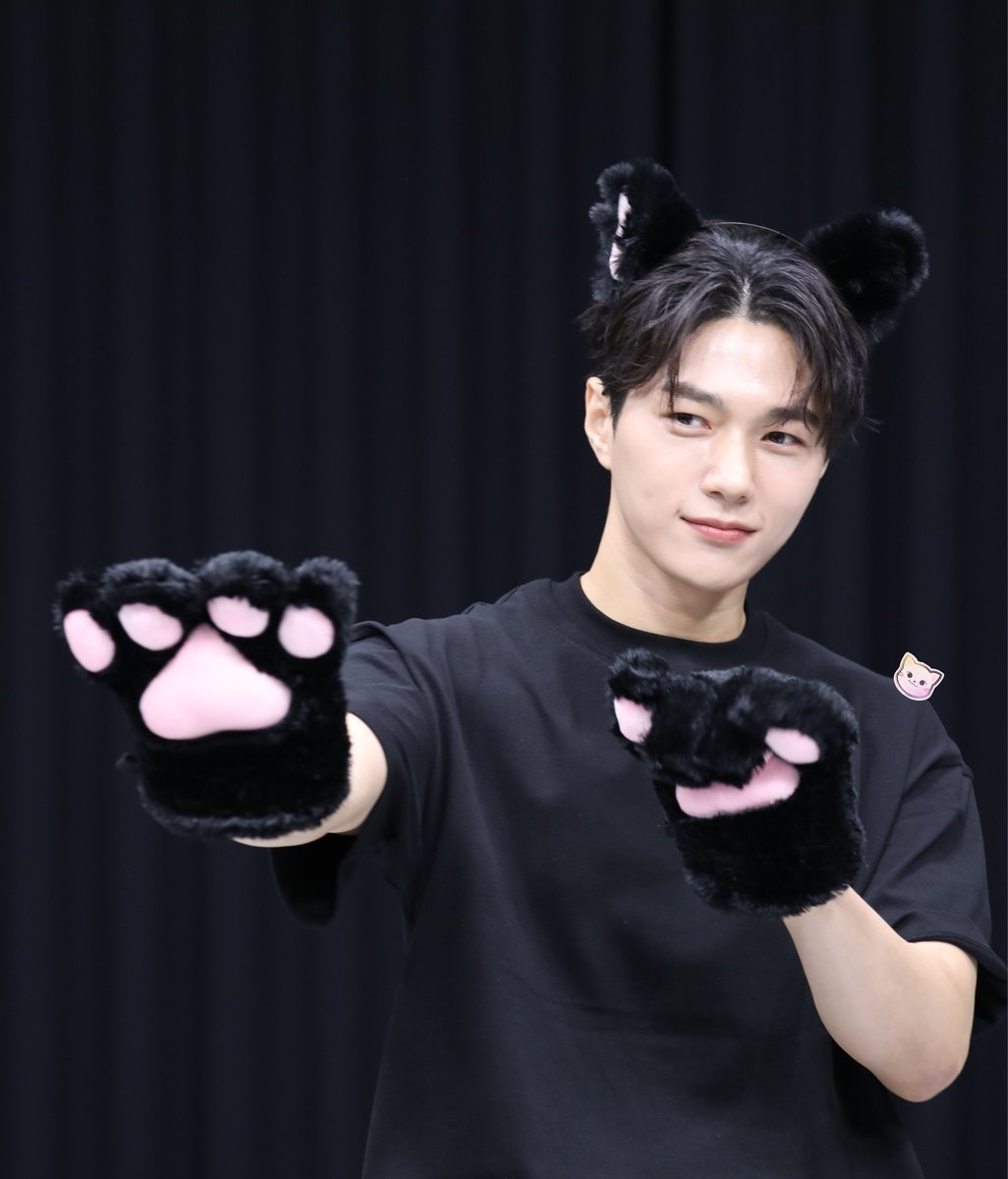 kmsL_ove_4ever's tweet image. #김명수 #명수 #L #엘  #INFINITE #인피니트

🐱