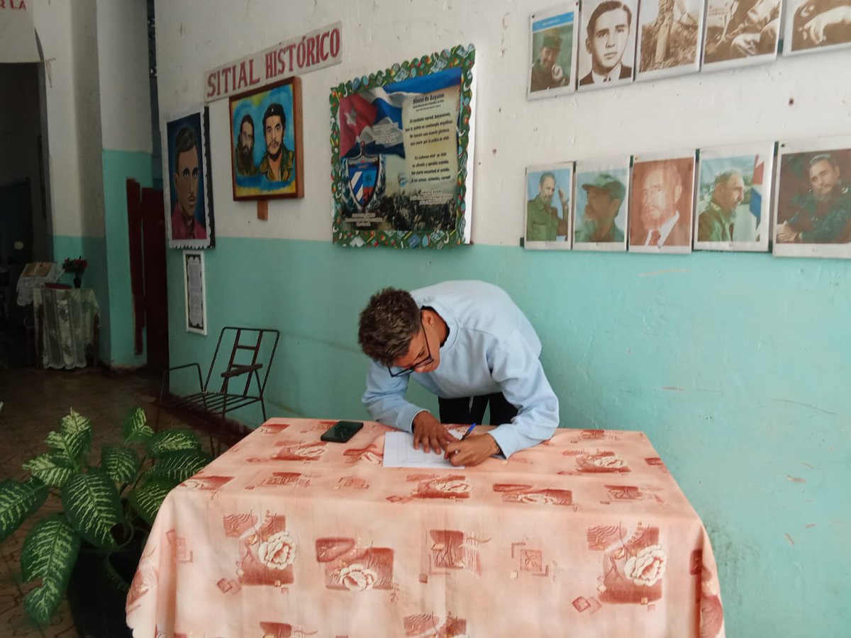 Proceso Mi Firma Por La Patria, Institución Educativa SOC-FOC Lázaro González Fagundo.
#MatancerosEnVictoria