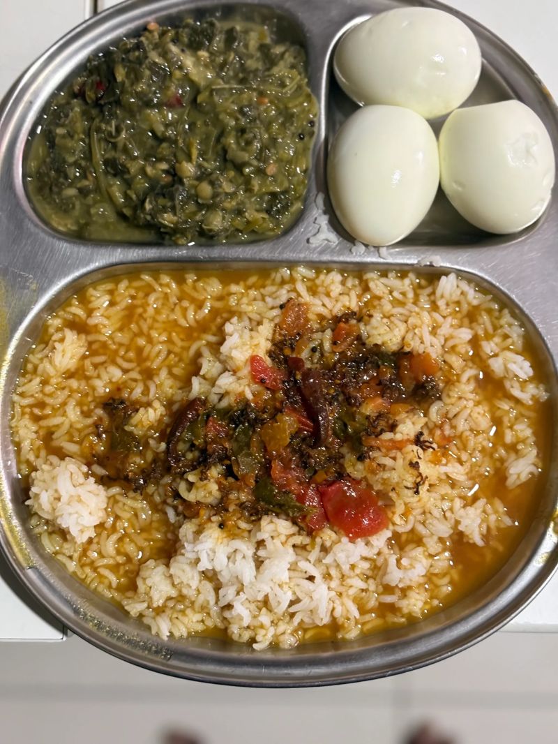 qubitfitness's tweet image. All bitter isn’t poison. 

Neem leaves felt like torture as kids, but science backs them: they help control sugar, fight #inflammation &amp;amp; #microbes. 

Try veppam poo #rasam! 🌿