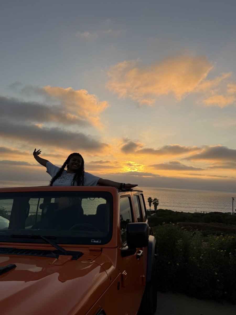multishipfandom's tweet photo. beach life with jere https://t.co/EFkViNvLbn