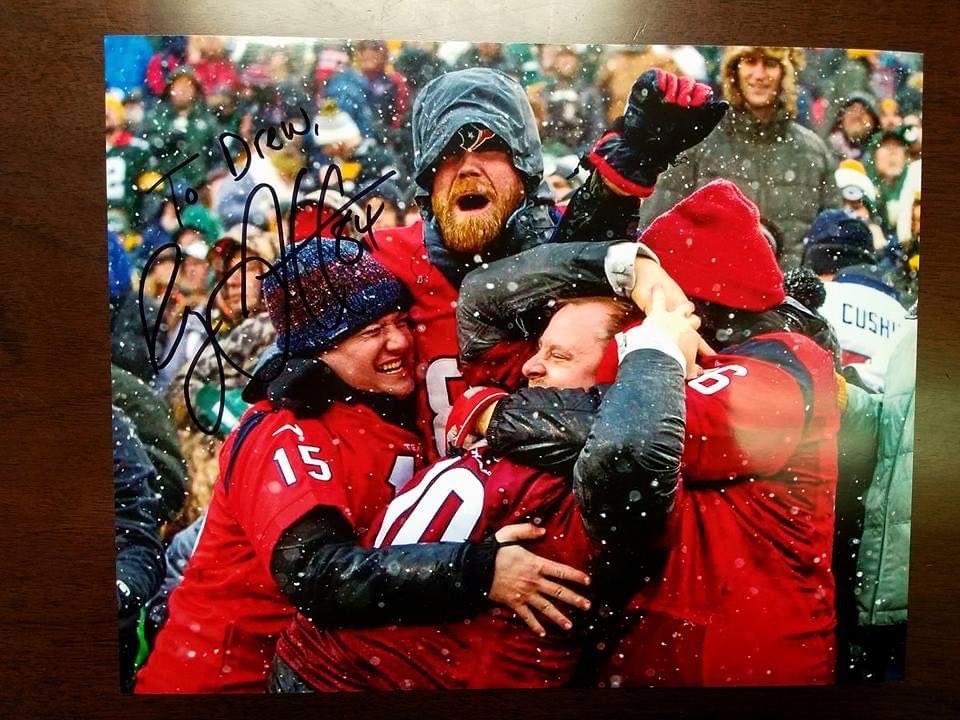 BStan07's tweet photo. @HoustonTexans Ryan Griffin doing the Lambeau Leap into our arms after a diving TD grab in the snow in Green Bay! https://t.co/1zXjmsQEL4