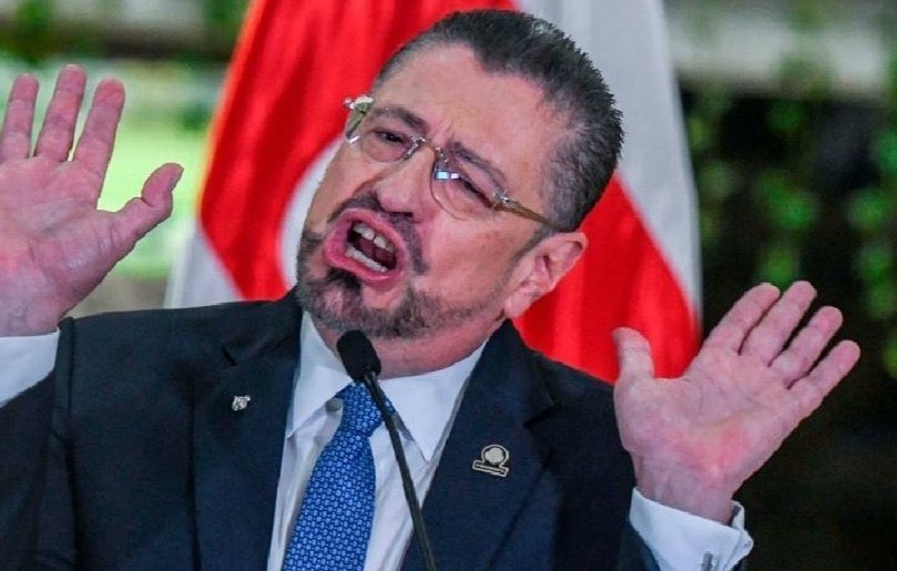 Y este es el de la historia de Costa Rica: