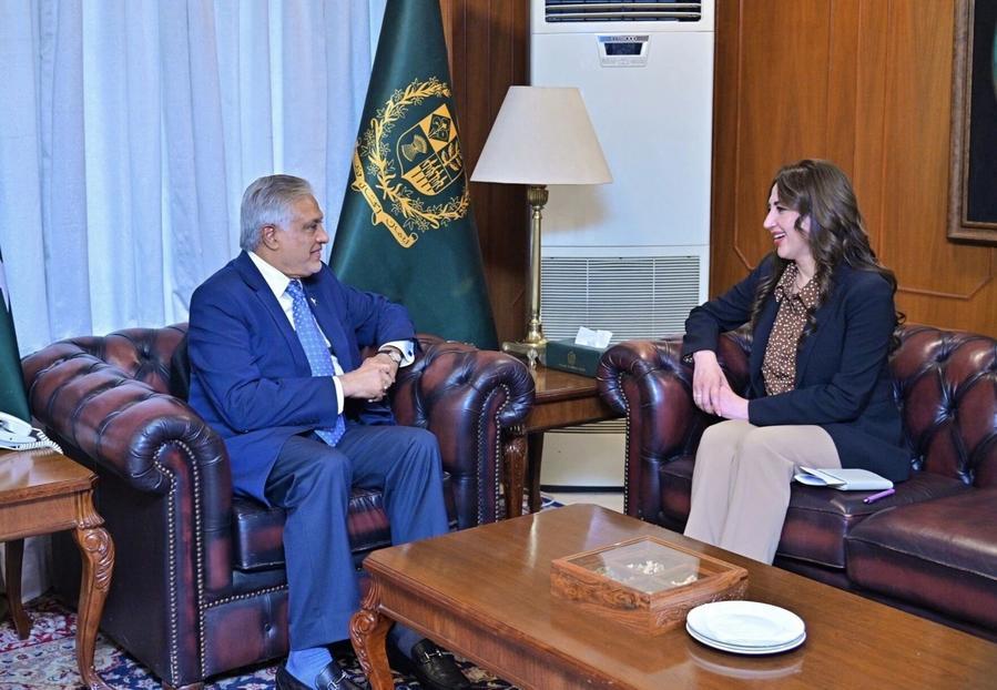 XHNews's tweet image. Latest on #MiddleEast tensions:
- Trump threatens to bomb Iran again after announcing #ceasefire extension
- #Vance still in #Washington, raising doubts over U.S.-Iran fresh peace talks
- #Pakistan FM urges U.S., Iran to consider extending ceasefire
- #Israel, #Lebanon to hold