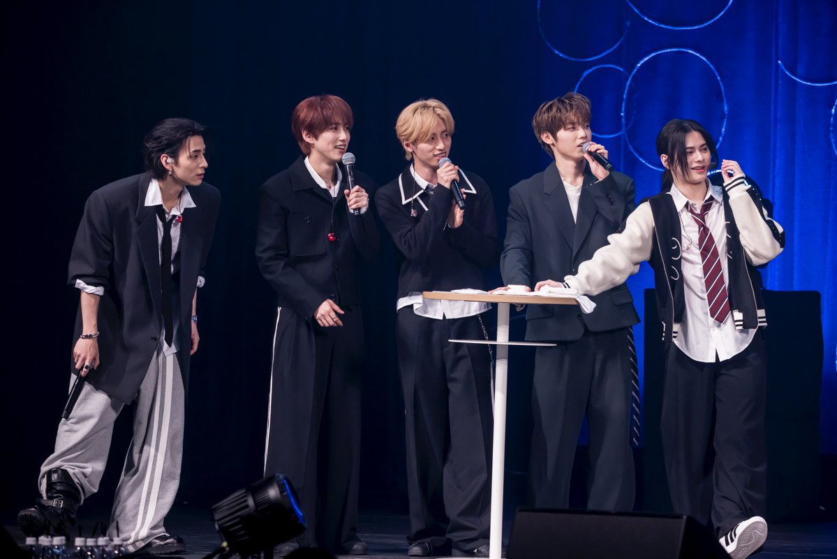 Kkorepo's tweet image. 「イベントレポ」“#INI”（#アイエヌアイ） 8TH SINGLE『#PULSE』リリース記念イベント タイトル曲「All 4 U」や収録曲「OURS」を初パフォーマンス！
（オフィシャルイベントレポート ）
🔗korepo.com/archives/16592…