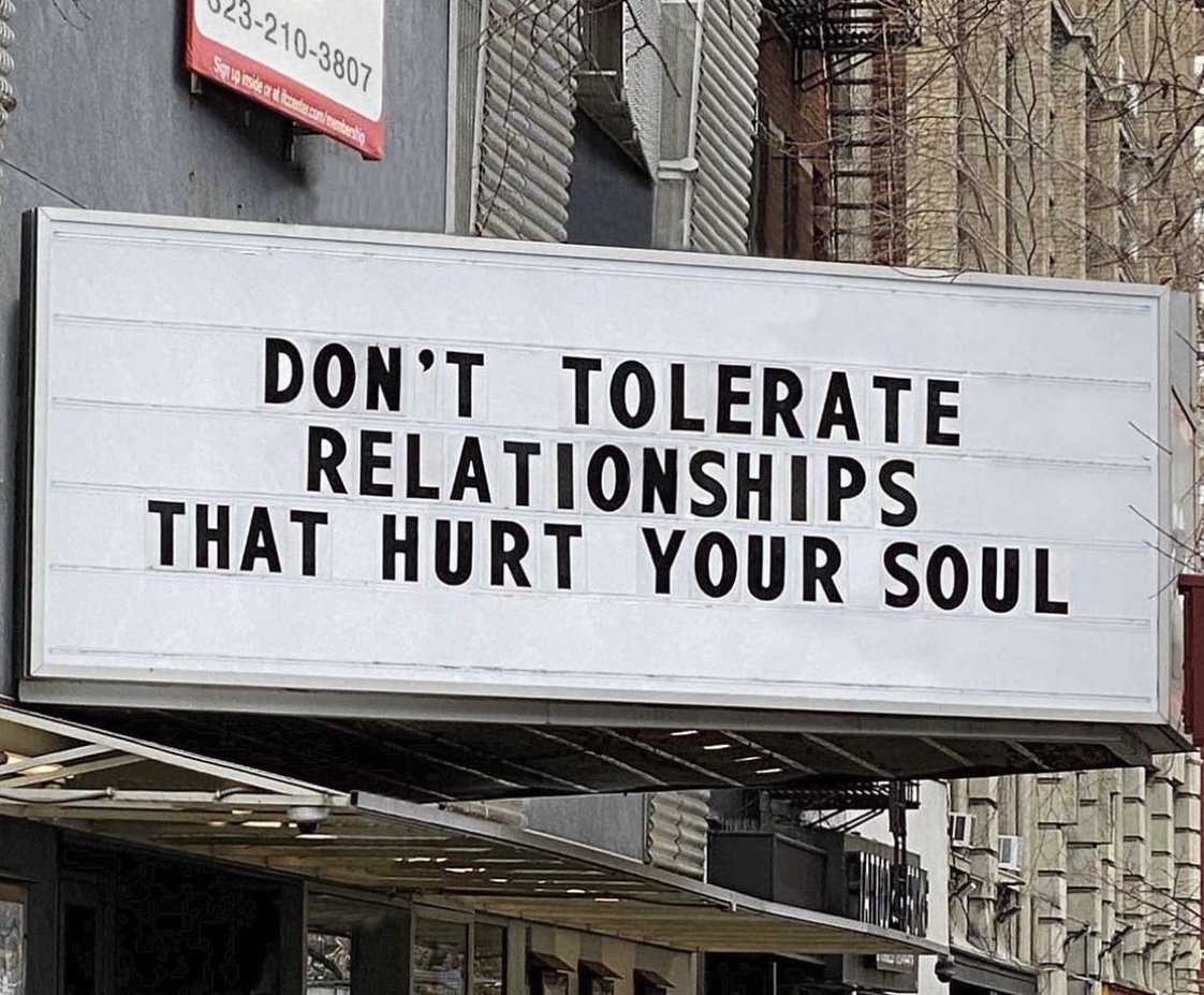 pastorthys's tweet image. #Powerup
@KeaNcube
@NoloMokua
@Shamatheartist
Morning 

As long as they talk, am glad i am alive....mabakhulume....remember we are surrounded by S.O.S.O.H [Stressed Out Survival Orientated Human Beings]

Blessed day further....ek verstaan julle baie