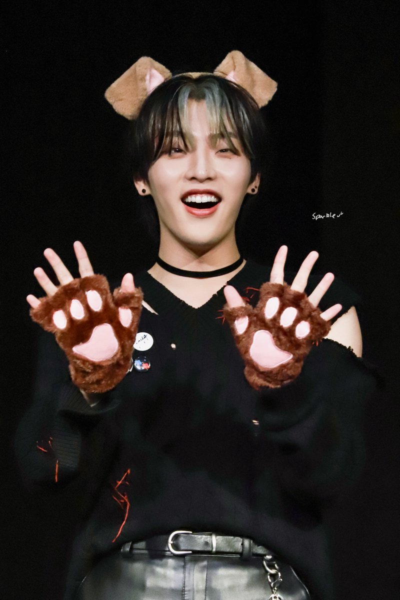 230402 THEKINGDOM  

강아지 🐕무진🐾

#TheKingDom #더킹덤   #무진 #MUJIN <a href="/TheKingDom_GF/">The KingDom</a>