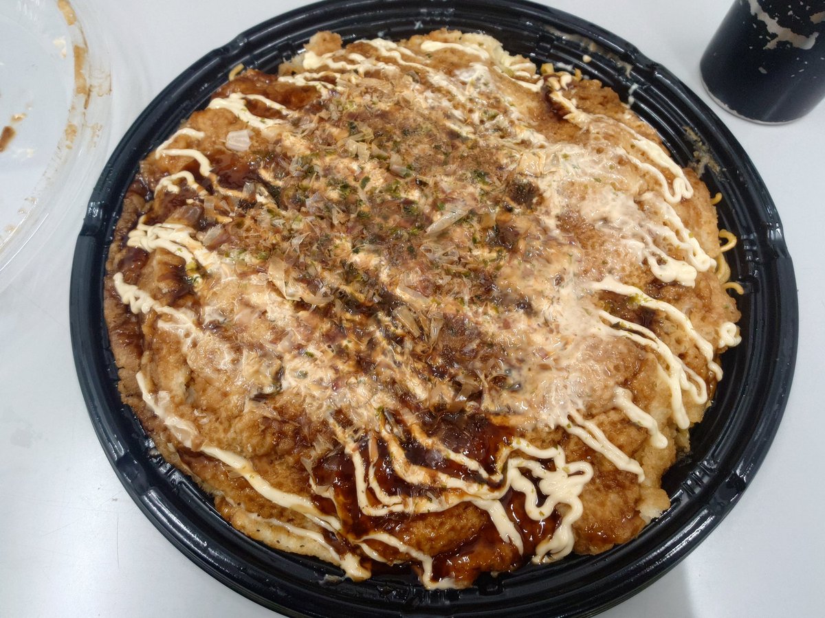 akthurricane's tweet photo. 巨大モダン焼きさいこう！ https://t.co/I3wdBizjiU