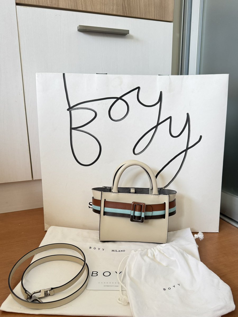 repeachyy's tweet photo. Used BOYY Bobby 10TH, Mille Feuille, Parchment
-อุปกรณ์: ถุงผ้า การ์ด ถุงshop
-ราคารวมส่ง 8,900(shop14,500)
-นัดรับได้: สยาม,เซ็นทรัลลาด
#boyy #ส่งต่อกระเป๋า #boyythailand #Boyy #กระเป๋ามือสอง #กระเป๋าแบรนด์เนม https://t.co/U3gqW5eOzS