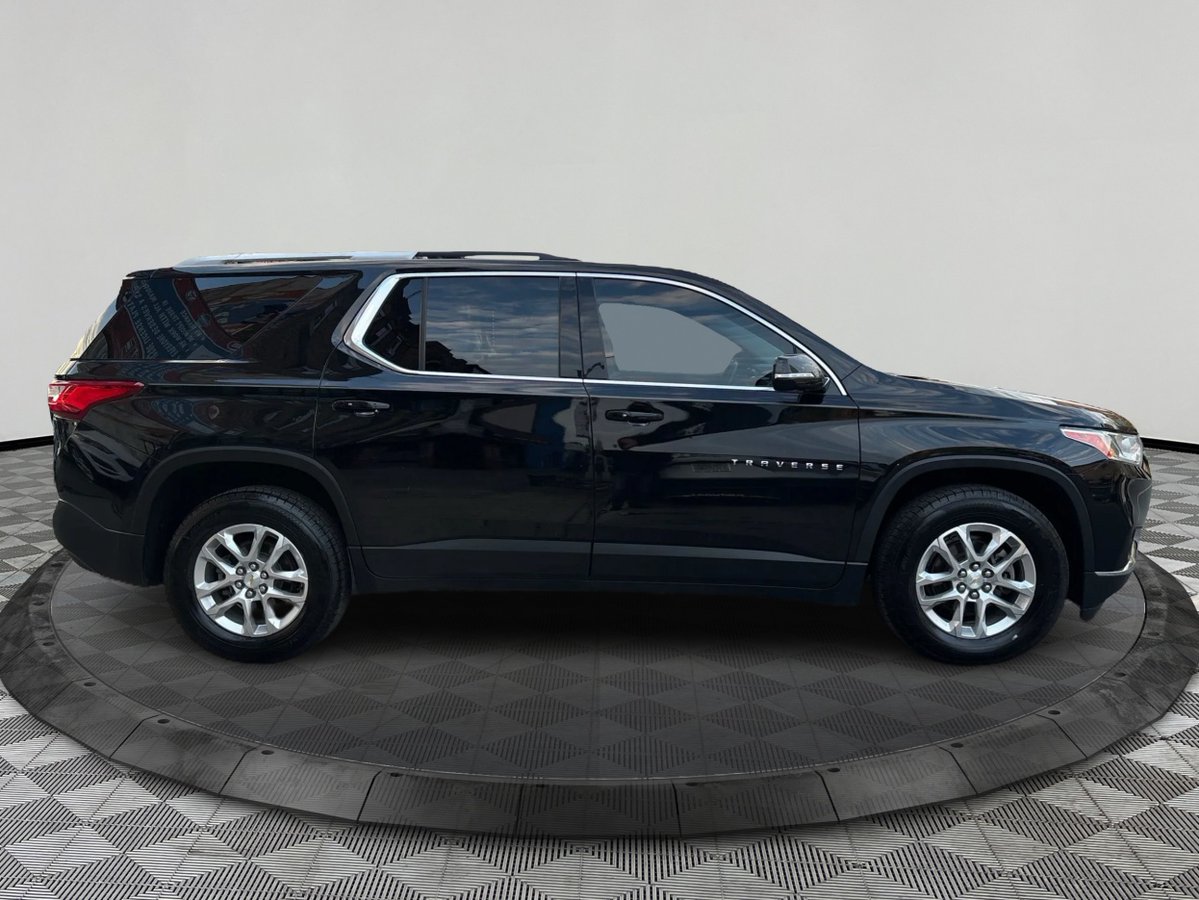 CarsbuckI's tweet image. 2018 Chevrolet Traverse 

Powered by Glo3D 
 #2018, #Chevrolet, #Traverse, #usedCar, #CARSBUCK